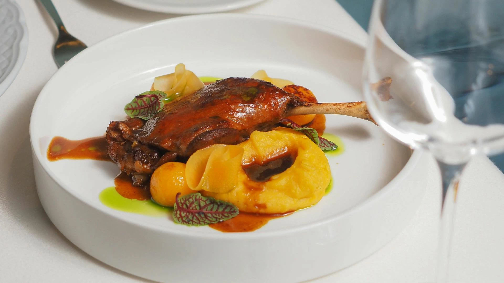 Côtes d’agneau et purée de patate douce